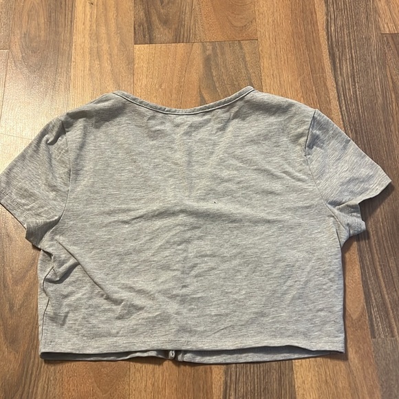 Grey crop top - Picture 3 of 3